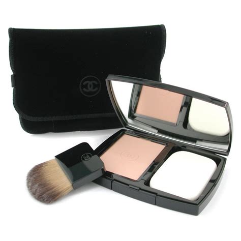 chanel vitalumiere eclat comfort radiance compact makeup spf 10|CHANEL .